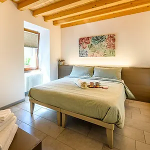 Old Town Appartement Tirano